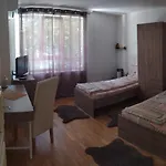 Bogoslovovi شقة *